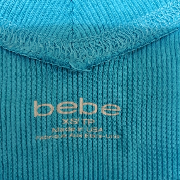 Bebe V-NECK TEE - Picture 4 of 5